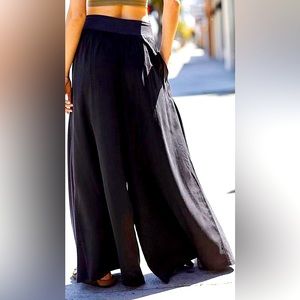 Free People wide pants🌻